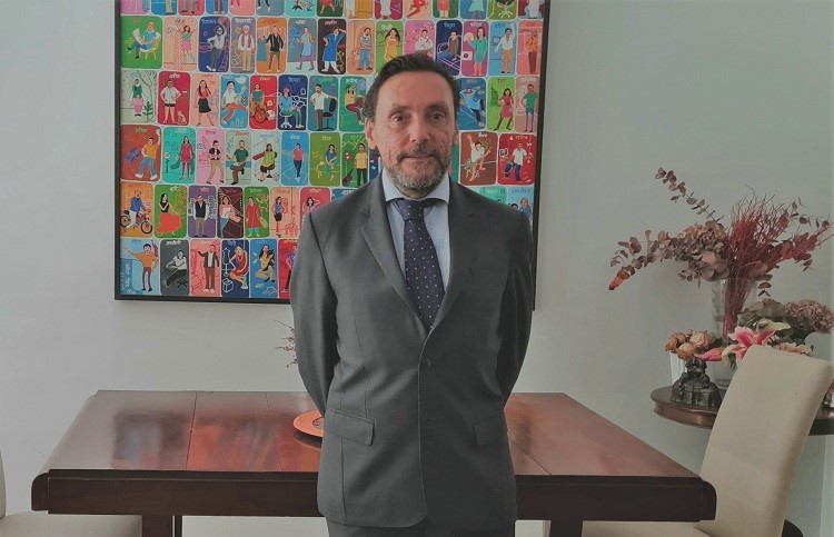 Cónsul Gerardo Fueyo Bros.jpg