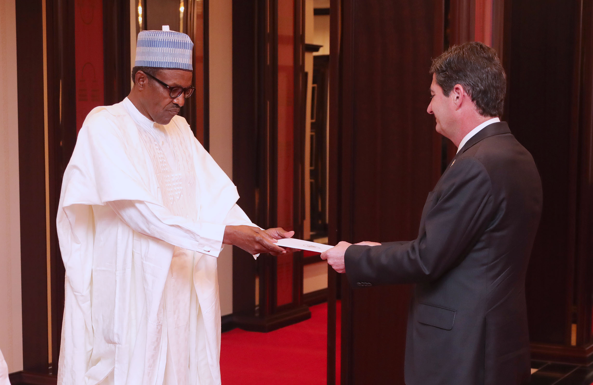PRESIDENT BUHARI RECEIVES LETTER OF CREDENCE 4 SPAIN ANSORENA 2.jpg