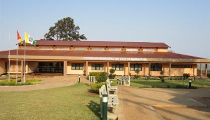 El Director de la Agencia Andaluza de Cooperación Internacional para el Desarrollo visita los proyectos de cooperación andaluces en las provincias de Maputo y Cabo Delgado.