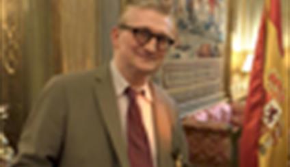 El Presidente de los Museos d’Orsay y de la Orangerie de París condecorado con la Cruz de Isabel la Católica 