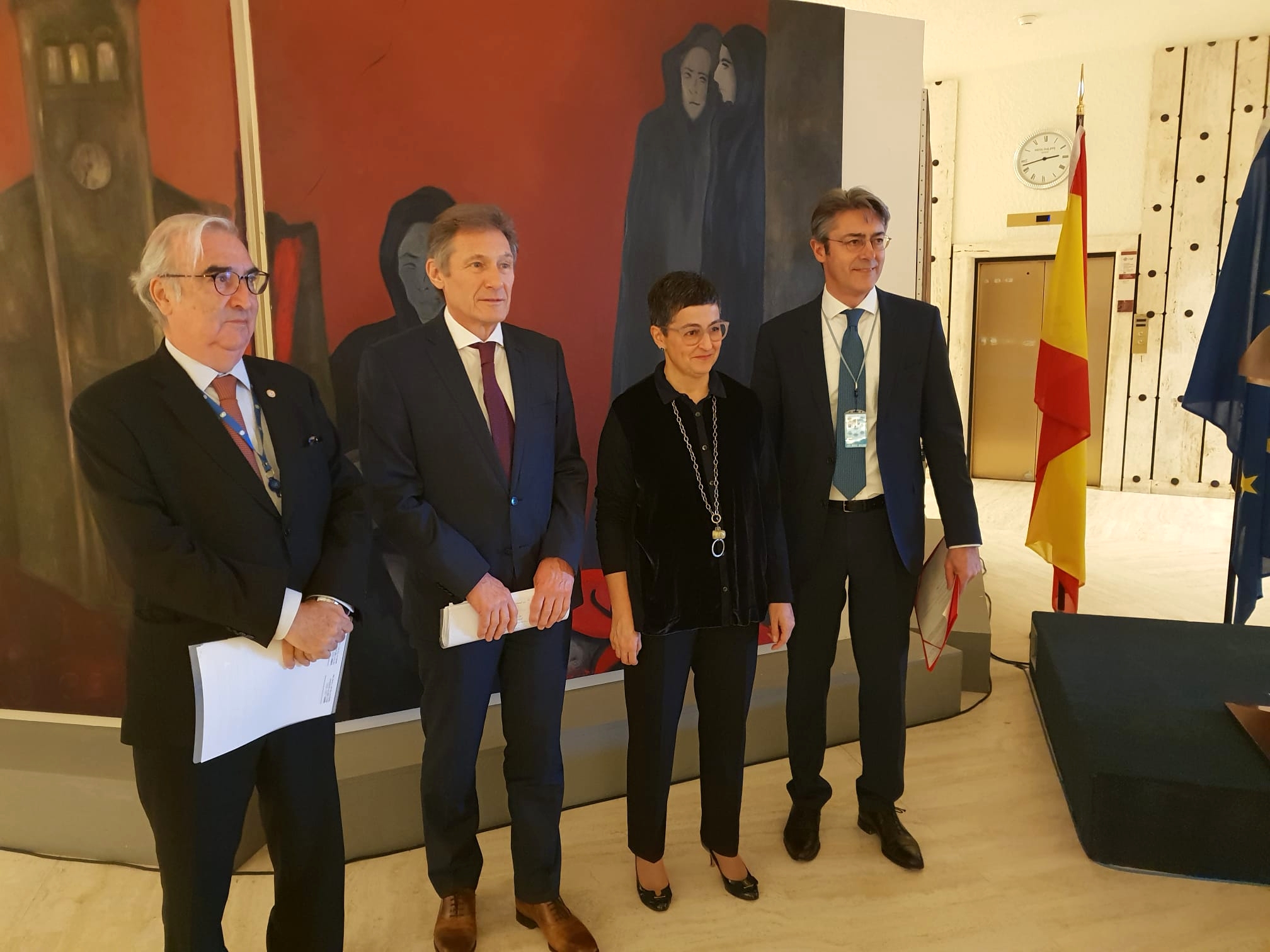 Ministra Ginebra.jpg