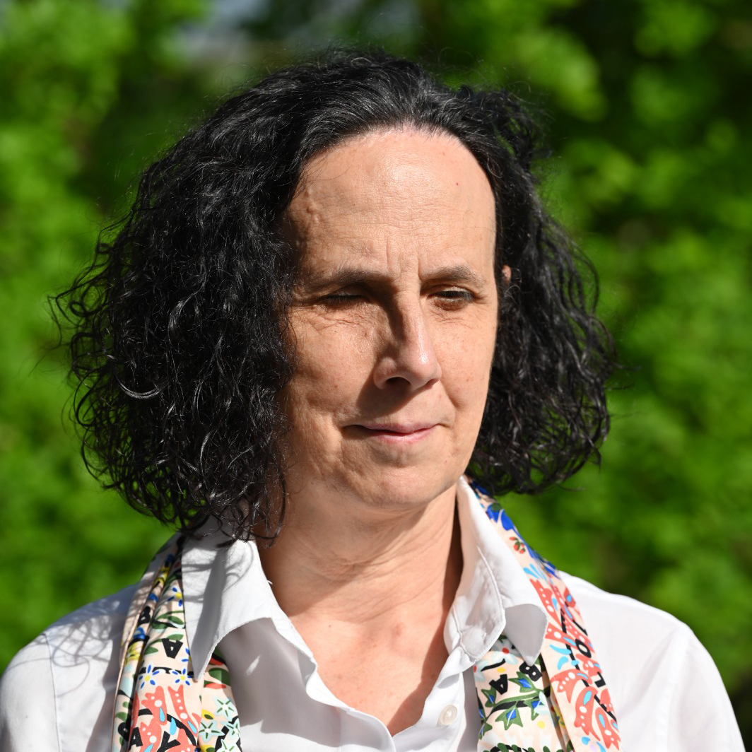 Ana Pelaéz Narvaéz